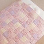 ガーゼのおくるみ 84×84cm (小花柄×パープルMix、パッチワークのガーゼキルトケット)