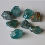 天然石＊ブルージルコン　原石　ルース　50 ct 　8個 