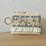 インド刺繍リボンのフリルポーチ
