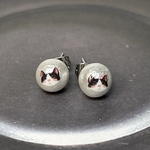 700.ハチワレ猫ちゃん・コットンパールピアス