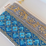 【中】インド刺繍のファスナーポーチ