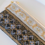 【中】インド刺繍のファスナーポーチ