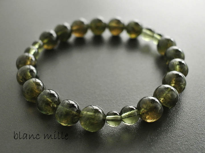 No.1243 ○* 希少石 モルダバイト & コーネルピン 8mm デザイン 