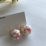 ゆらゆらガラスドームピアス　＜もも色＞