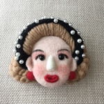 大人ブローチ224(パールビーズのヘアーバンドさん)