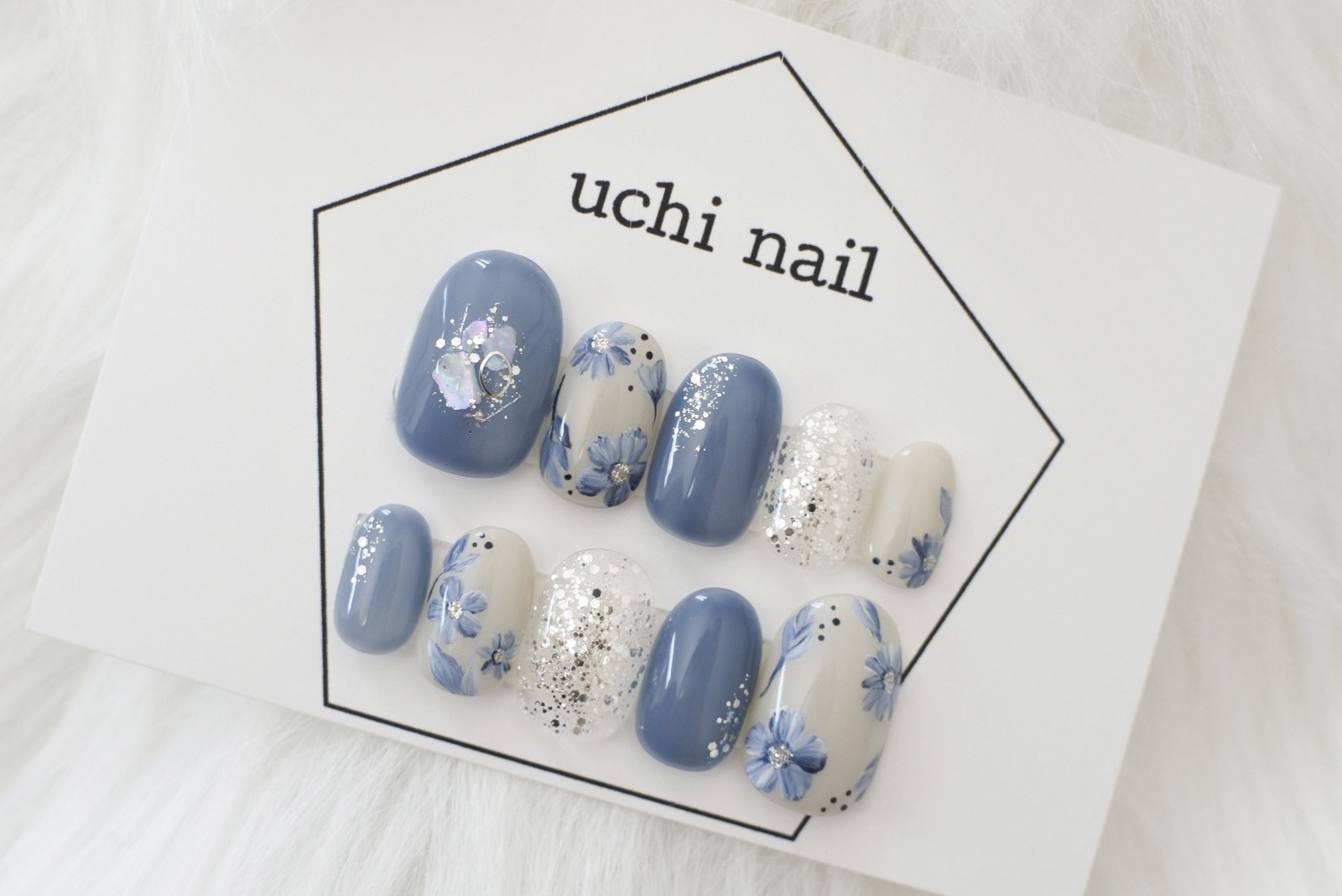 再販(no.57)ブルーグレーの花柄ネイル - uchi nail | minne