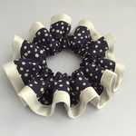 【SALE20％オフ】 ☆リバティフェントン（ダークパープル）☆オフホワイトサテンの縁取りシュシュ