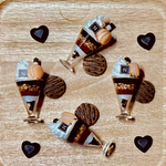 キャラメルマカロンとチョコレートのパルフェとダブルチョコレートクッキーのミニチュアピアス/イヤリング