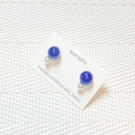 シンプルなまん丸とパールのピアス(ネイビー)