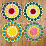 【yumi454xxx様　オーダー作品】レトロでカラフルなお花円座　4枚