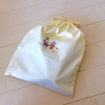 【入園・入学・受験グッズ】うさぎの刺繍がかわいい体操着袋