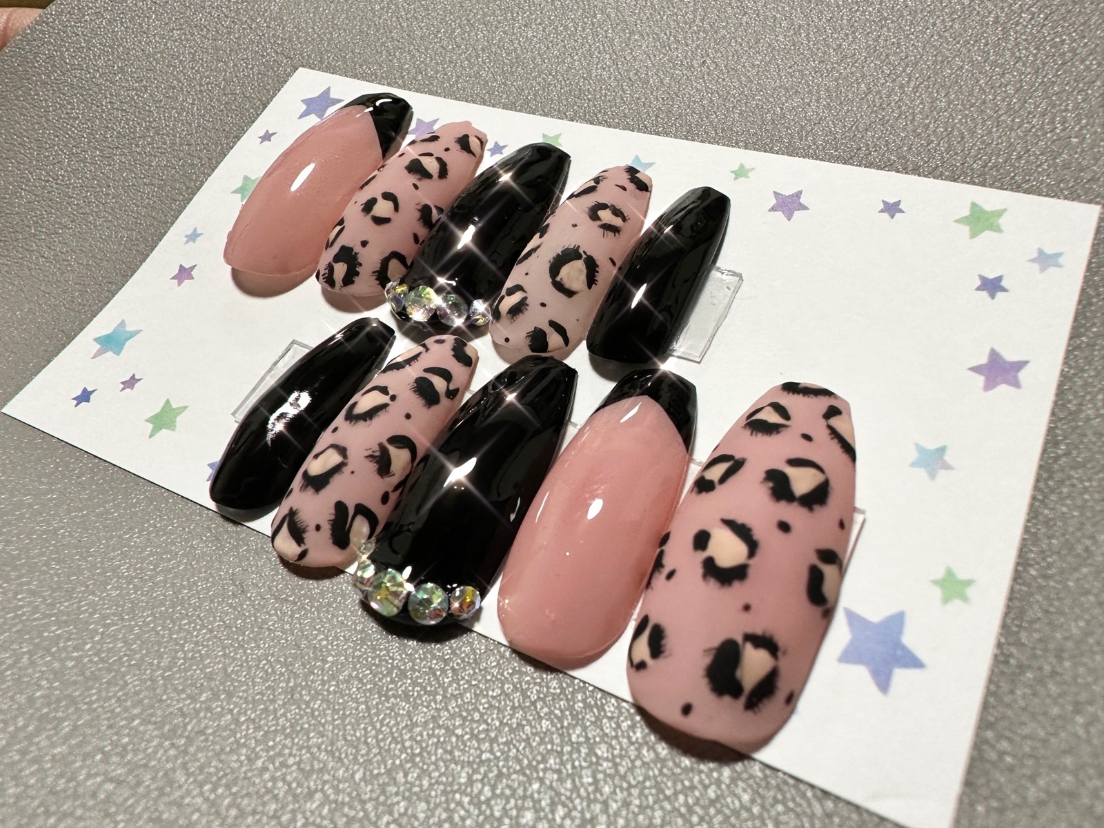 210》ギャルネイル ロングネイル ネイルチップ ヒョウ柄 ピンク