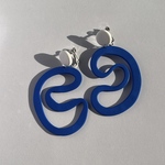 ポリマークレイイヤリング　＊  ニュアンス　カジュアル　大ぶりイヤリング　クレイアクセサリー　差し色アクセサリー　ブルー　個性的