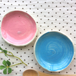 青色・ピンク色が綺麗な小皿