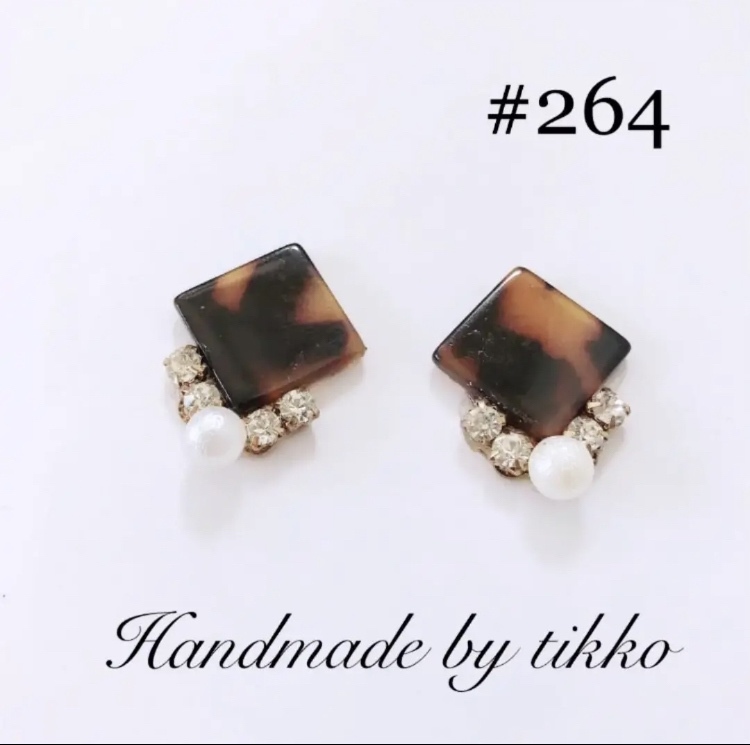 今日も頑張る。様 リクエスト 6点 おまとめ ハンドメイド ♡ ビジュー ピアス ビジューピアス◡̈♥︎♡ハンドメイドb297 - メルカリ