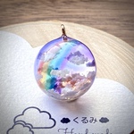 半球の雲レジン   虹の空
