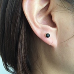 真鍮ピアス「onyx」