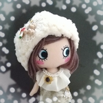 【イーマリー秋冬帽子】ふわふわ白　くま、キノコチャーム付き♪