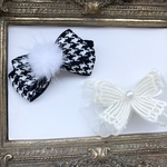 セール♡入園入学⭐️大人も可愛い♡バッグに付けても♡千鳥格子♡刺繍バタフライクリップ♡プチギフト⭐️クリップ2点（ワニ口クリップ）