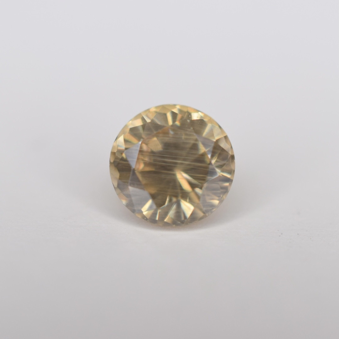 0.9ct イエロージルコン　ルース