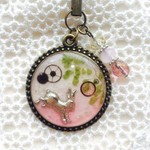 レジンストラップ うさぎの 森（桜）
