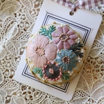 R4 刺繍　kurumi ブローチ　No.7