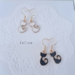 白猫と黒猫＊シンプルピアス*おすましねこ 【再販8】