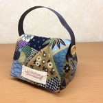 《heartpeacef様ご注文商品》お花の和柄 おにぎりポーチ⭐️️ブルー系