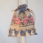 刺繍リボンの巾着ショルダーバッグ𓈒 𓏸𓈒𓂂𓂃♡くすみブルー×ピンク