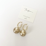 pearl ear cuff (beige)     コットンパール　イヤーカフ