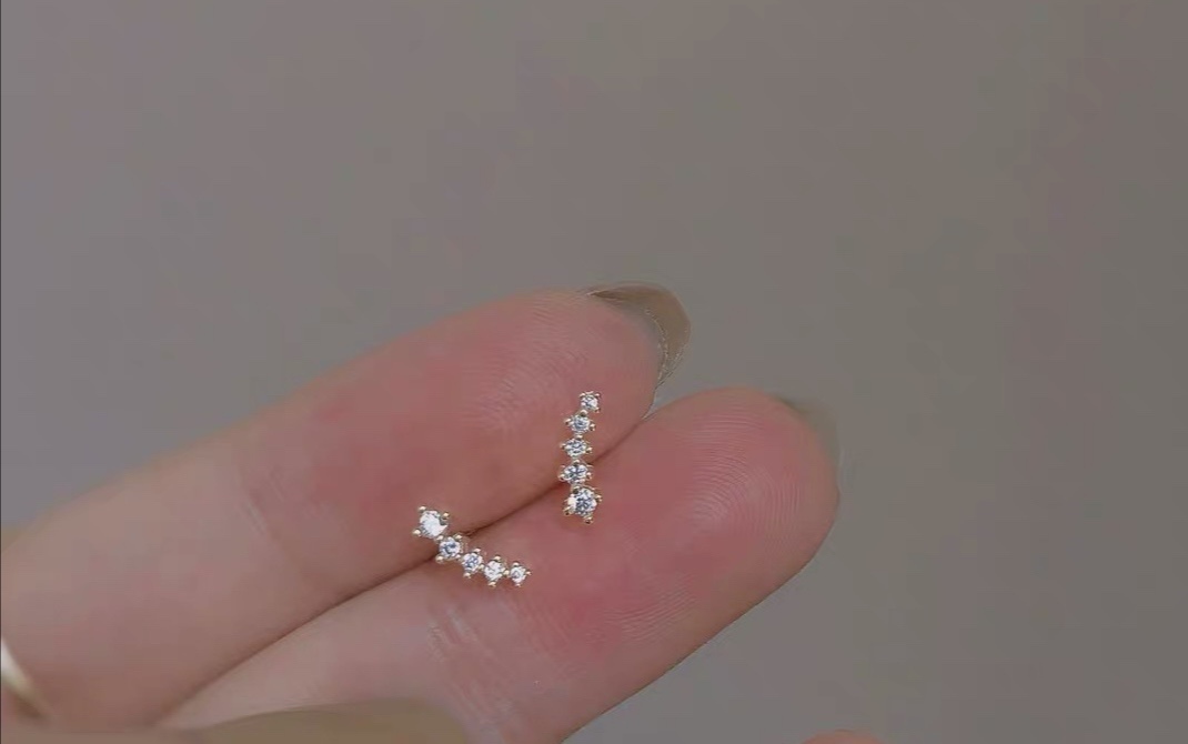 天然ダイヤモンドピアス0.24ct k18