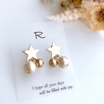 星とコットンパールのピアス イヤリング チタン 樹脂 貼るピアス