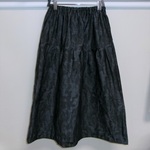 黒迷彩のギャザースカート