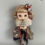 No.308  1/6サイズドール振袖　ちりめん吉祥柄草花紺