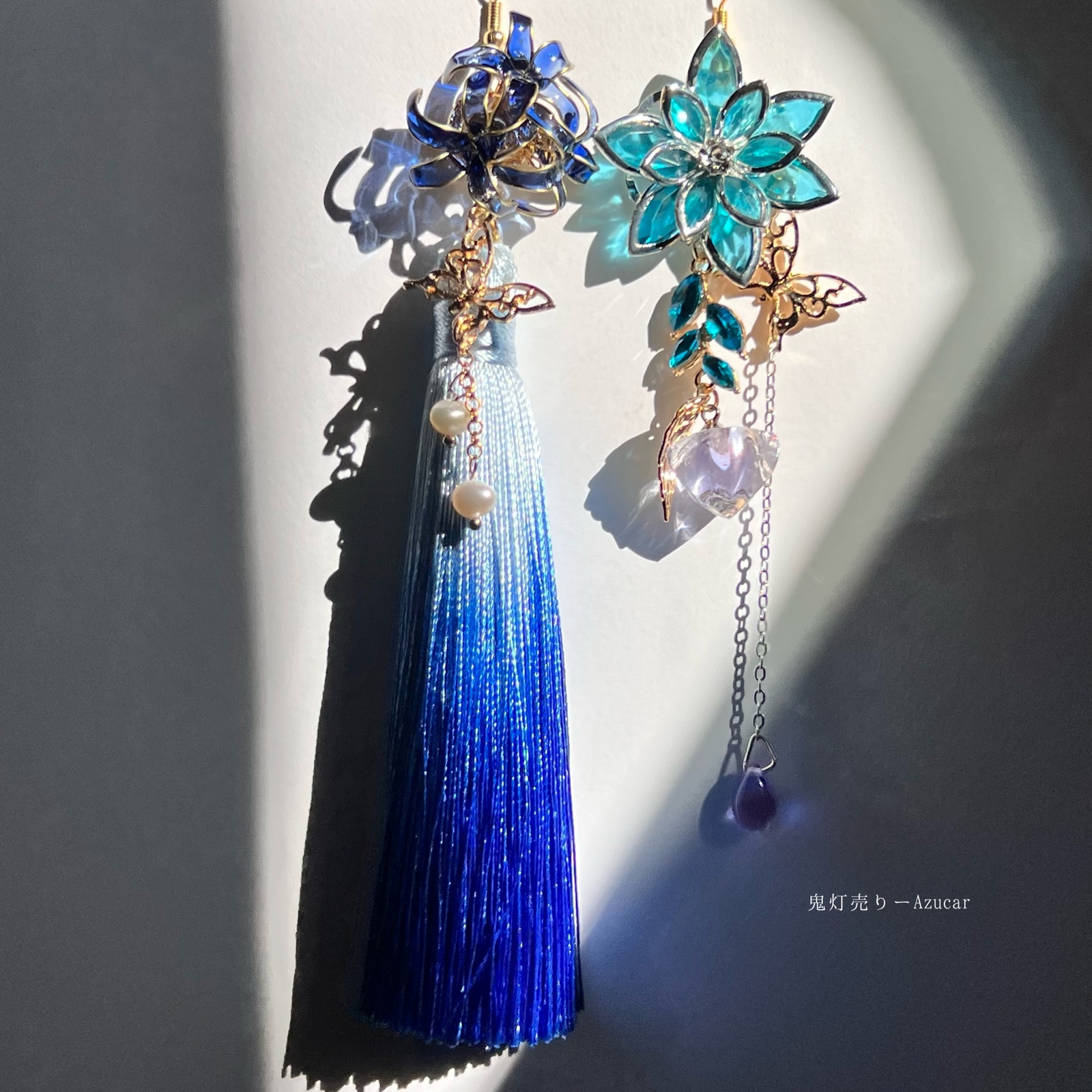 青彼岸花と鬼灯と蓮の和風ピアス イヤリング蝶々と淡水パール