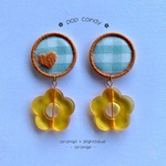〈pop candy (orange)〉刺繍ピアス･イヤリング