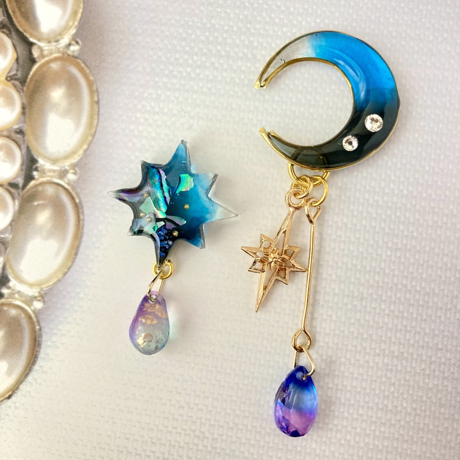 ライトグリーンビジューピアス イヤリング - TORORO624'S