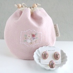 1月4日(水)10時販売開始　卯ふふ ♪2023刺繍ハッピーバッグ（ピンク）　minne限定福袋