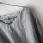 ドロップショルダーのブラウス　gray