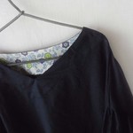 ドロップショルダーのブラウス　navy