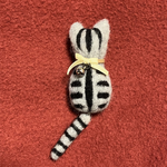 羊毛フェルト猫ブローチ