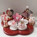 送料無料❣️ お正月バージョンミニチュア香水瓶　No.60🎍🌸