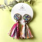 カラフルな糸模様の刺繍ピアス(イヤリング)