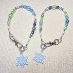 【なつ様専用】左💙💚🖤淡色360mバッグチャーム❄️