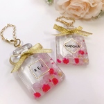 名入れ無料♪ 華麗なる花の香水瓶バッグチャーム