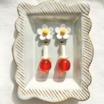 ❤️再販❤️レトロポップなお花ととドロップヴィンテージ ビーズのピアス　イヤリング　レトロポップ　個性的　昭和レトロ　大正ロマン　大ぶり　垢　レッド