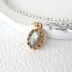ラブラドライト クラウンベゼル ネックレスチャーム(8×6mm)
