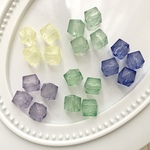 A-5 手染めビーズ　キューブ　ゴールドラメ入り　多面カット