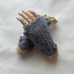 「再販」シルクモヘアの指なし手袋