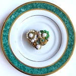 Precioso Verde  ハートのビーズ刺繍ブローチ